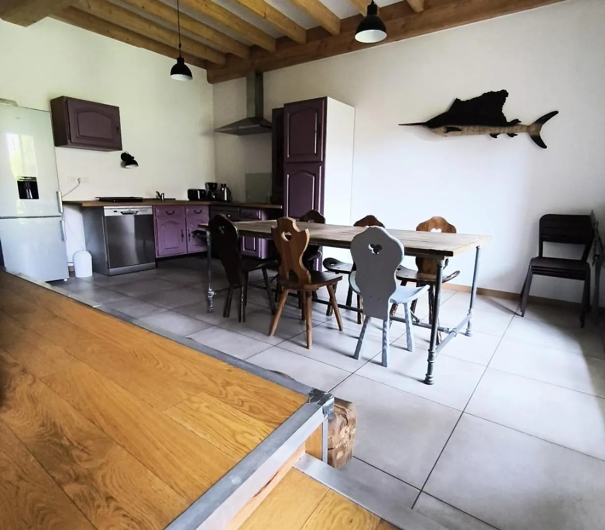 Jongieux Charmante Maison Avec Jardin Au Coeur Du Vignoble Savoyard