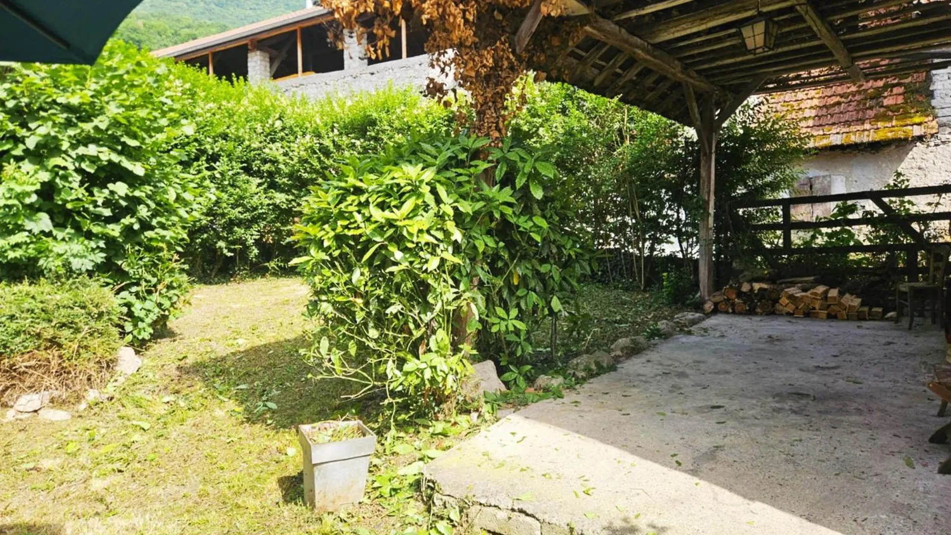 Jongieux Charmante Maison Avec Jardin Au Coeur Du Vignoble Savoyard